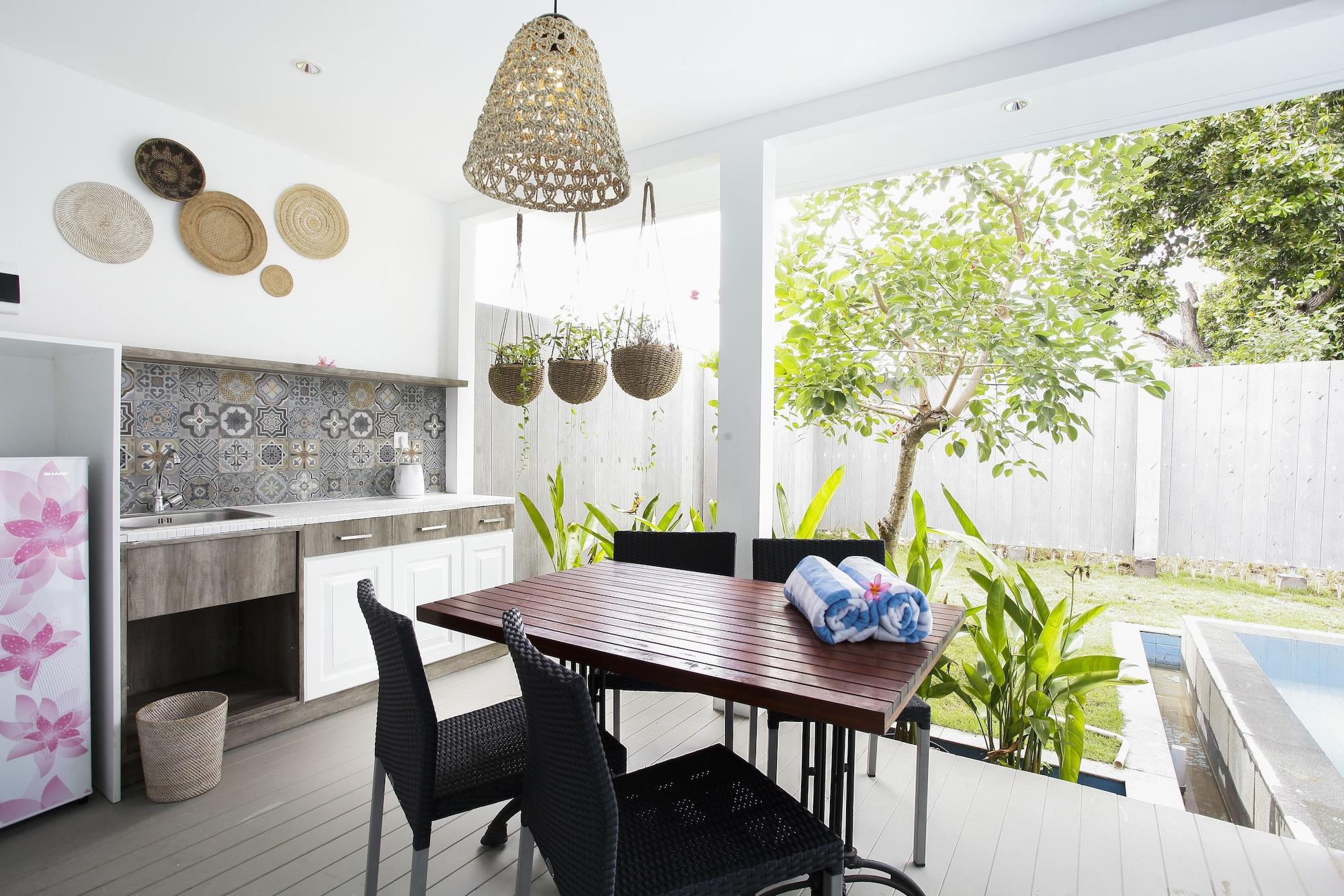 Benoa Sea Suites And Villas Nusa Dua  Buitenkant foto