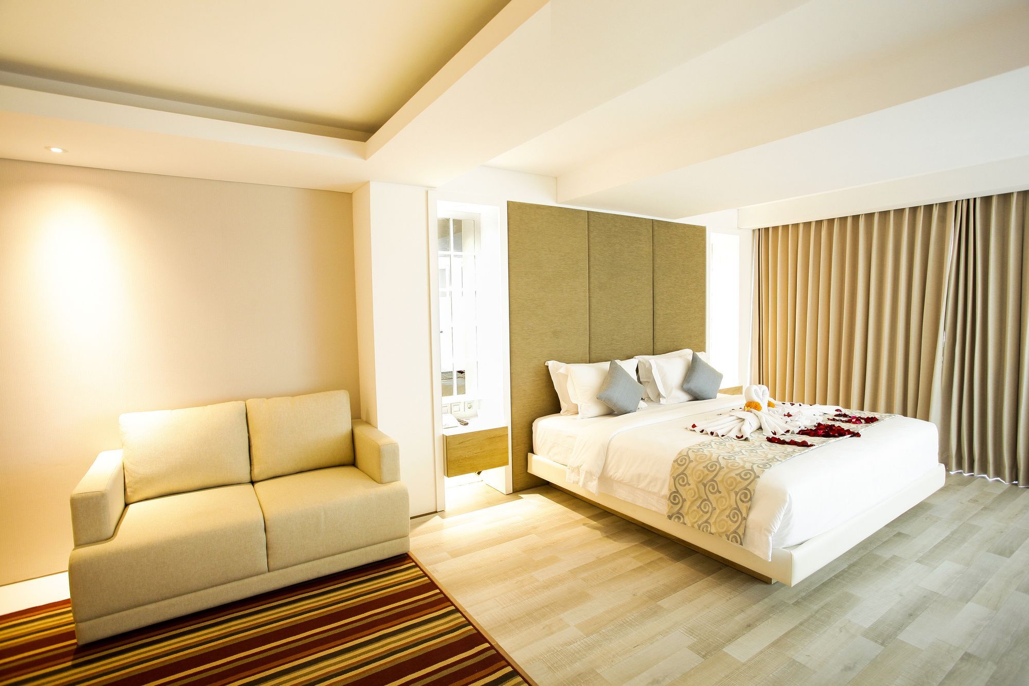 Benoa Sea Suites And Villas Nusa Dua  Buitenkant foto